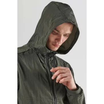 Shroud Runner - Oil Slick